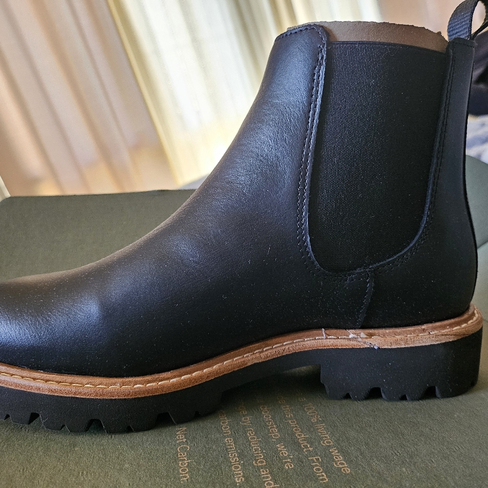Lug Chelsea Boot